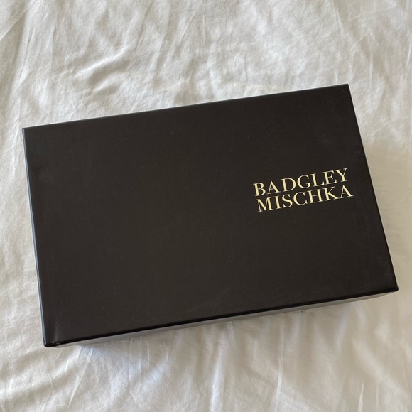 Badgley Mishka Champagne Glitter Pump- Excellent Used Condition - Picture 6 of 6